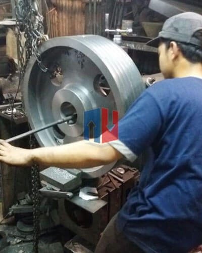 galeri project lift barang medan 19